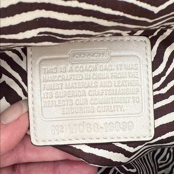 Coach Natalie Basket Tote - Picture 5 of 10